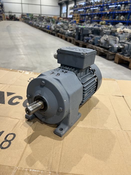 Нов мотор-редуктор SEW 0.37kW 78оборота