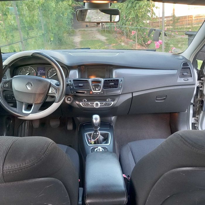 RENAULT Laguna 2010 — imagine 2
