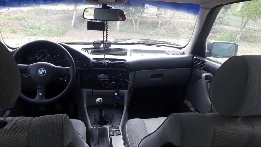 BMW E34 M50B25 радной мотор