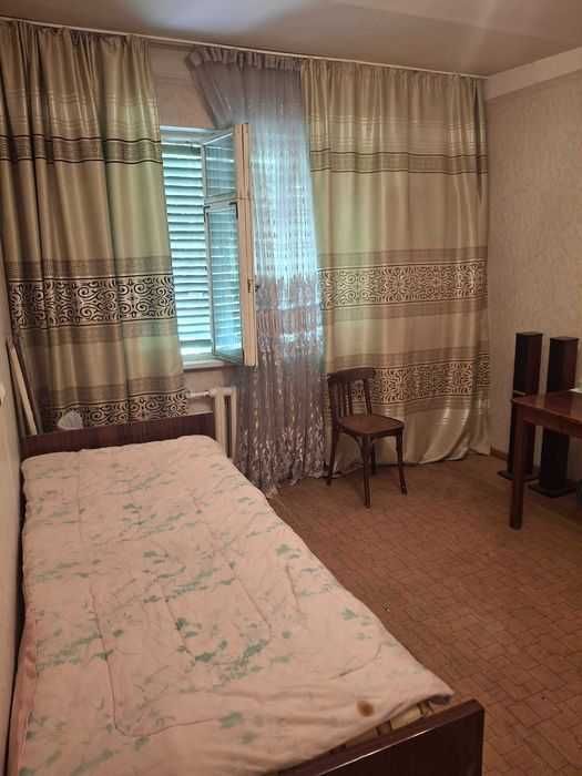 Продаётся 3комнатная 77серия метро Чиланзар.