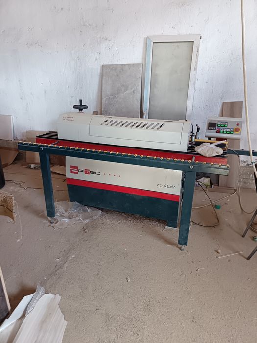 Станок кромкооблицовачный