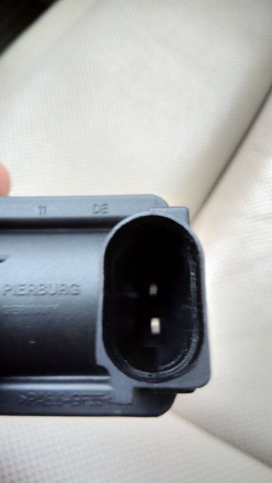 Бензинов бутален турбоусилвателен клапан, изключващ клапан.