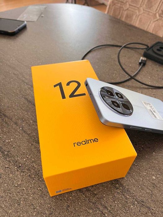 Samsung A14, Realme 12 (новый)