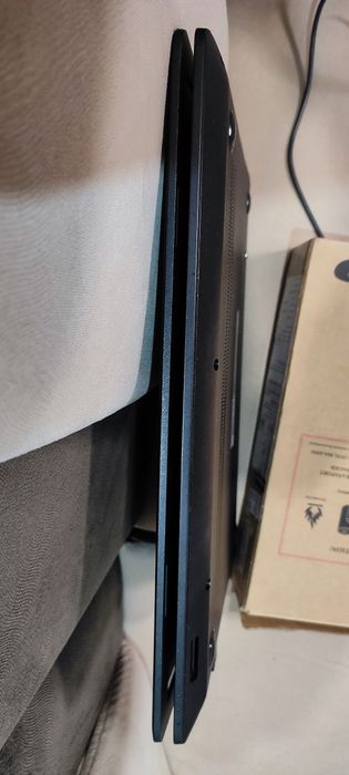 Лаптоп Lenovo 15" + зарядно