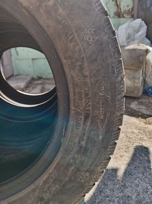 Продам шины 205/65/15