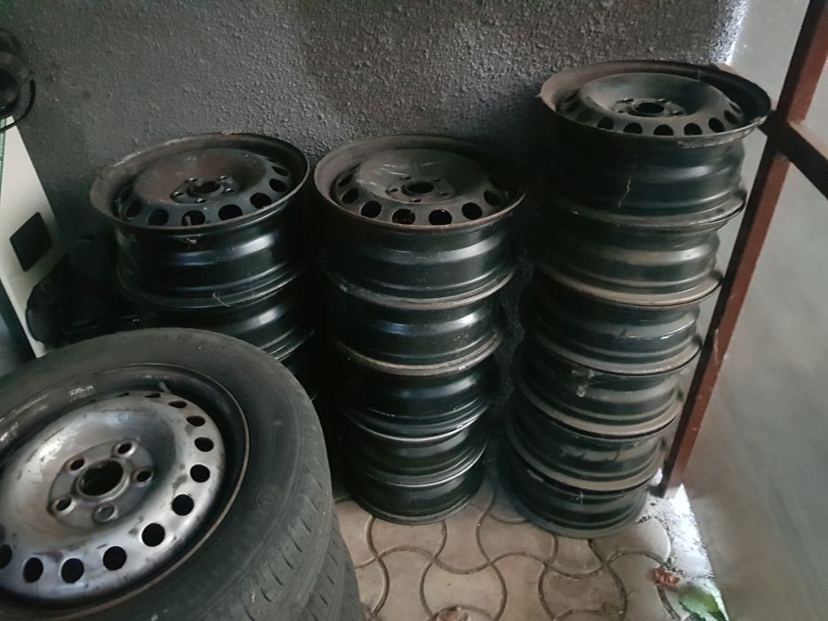 Vând anvelope,genți tablă vw,audi, skoda.