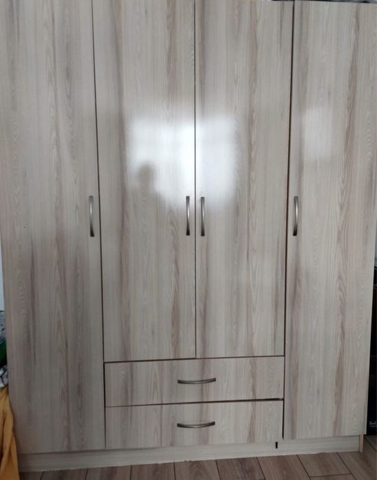 Продам шкаф.