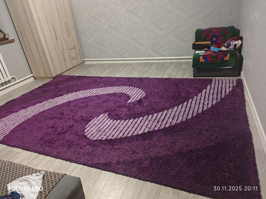 Ковер продам в хорошем состоянии
