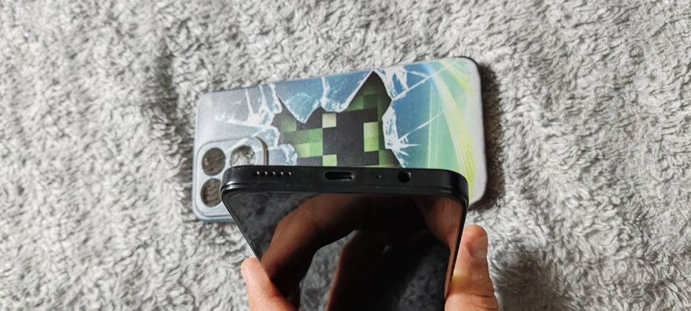 Продам смартфон honor