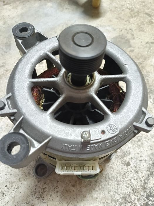 Motor mașina de spalat