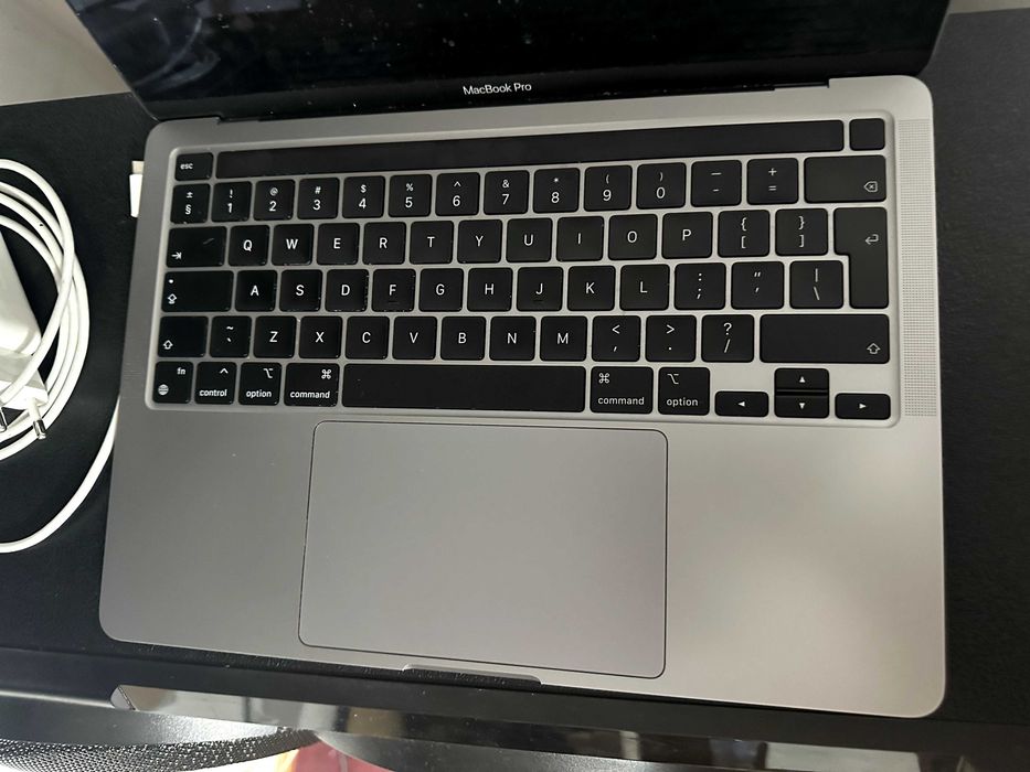 macbook pro m1 13 inch pret negociabil