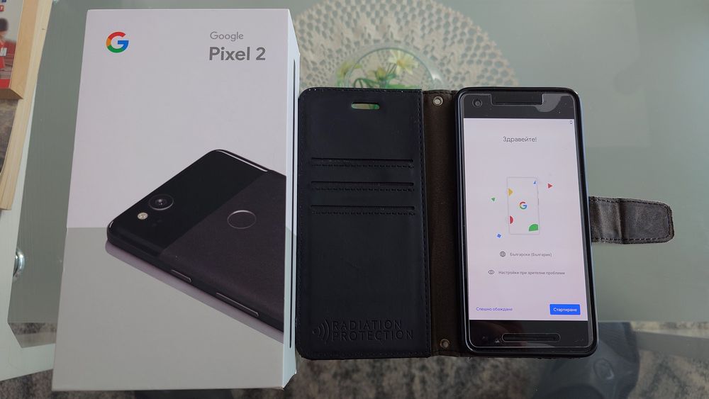 Смартфон Google Pixel 2
