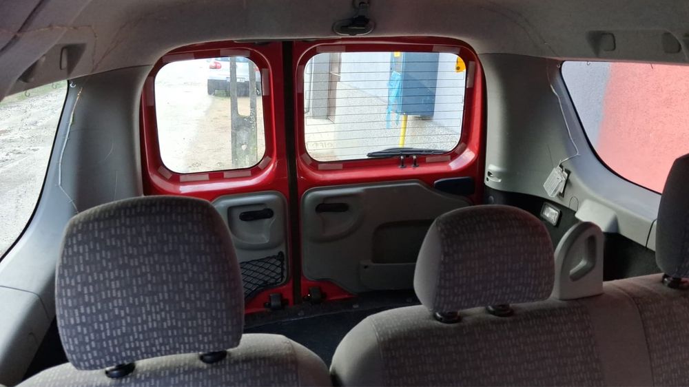 Se vinde dacia Mcv stare impecabila