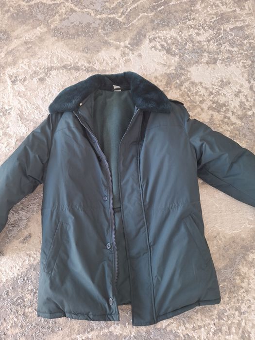 Теплая куртка зимняя