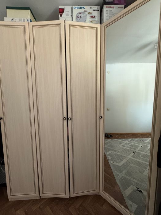Срочно шифоньер сатылады. Саудасы бар