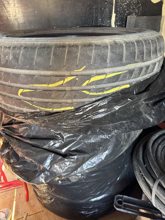 Anvelope vara 235/55/R17 set 4 buc 400ron toate