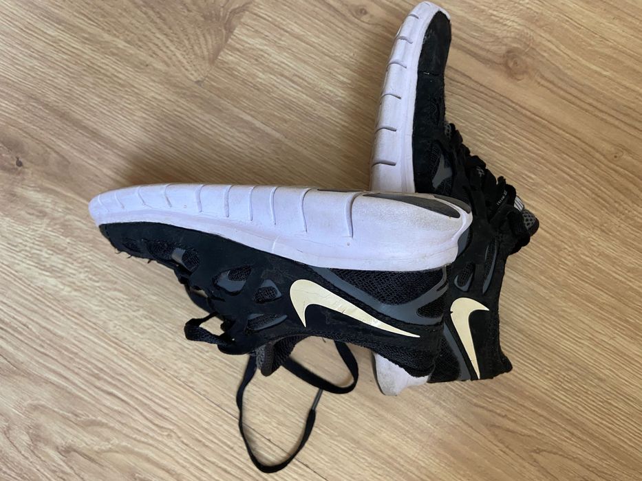 Nike Revution , номер 35