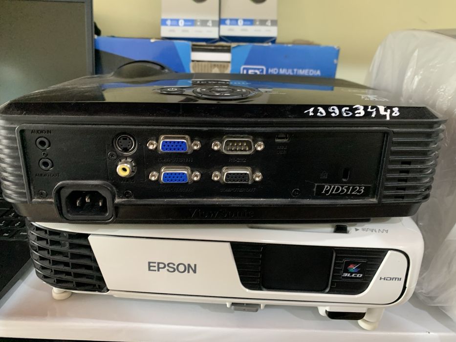 ViewSonic proektir sotiladi