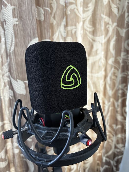 Lewitt 240 pro microfon studio