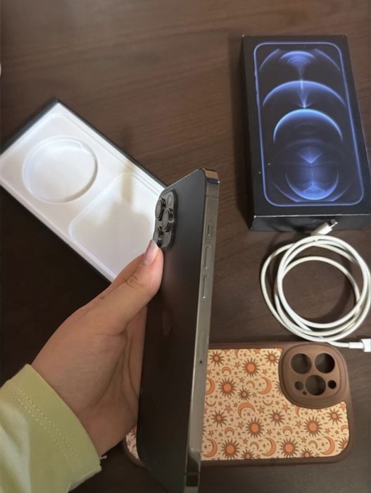 Iphone 12 pro max Graphite