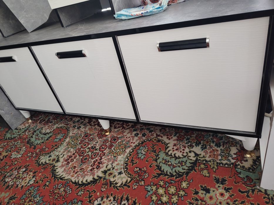 Bolalar va o'smirlar mebeli