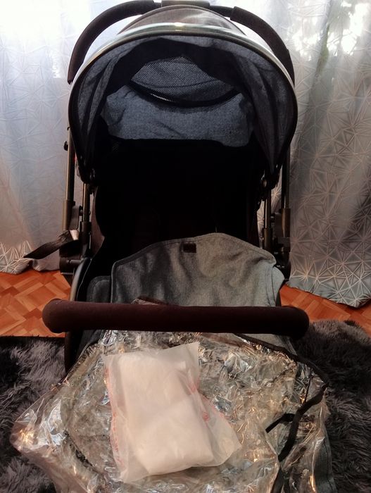 Продам детскую коляску почти новую