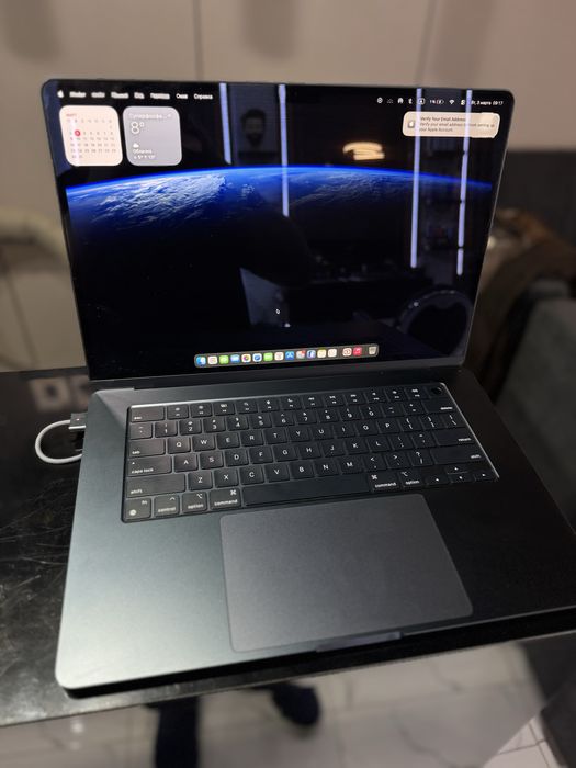 Apple MacBook Air M2 15” 2023Space Gray – Ideal holat