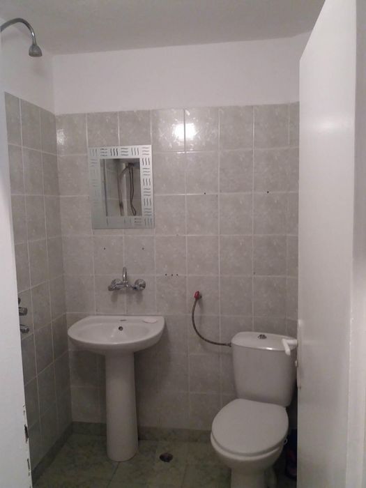 Продава се Тристаен апартамент в Асеновград - 95 кв.м за 805 €/кв.м - Снимка #2