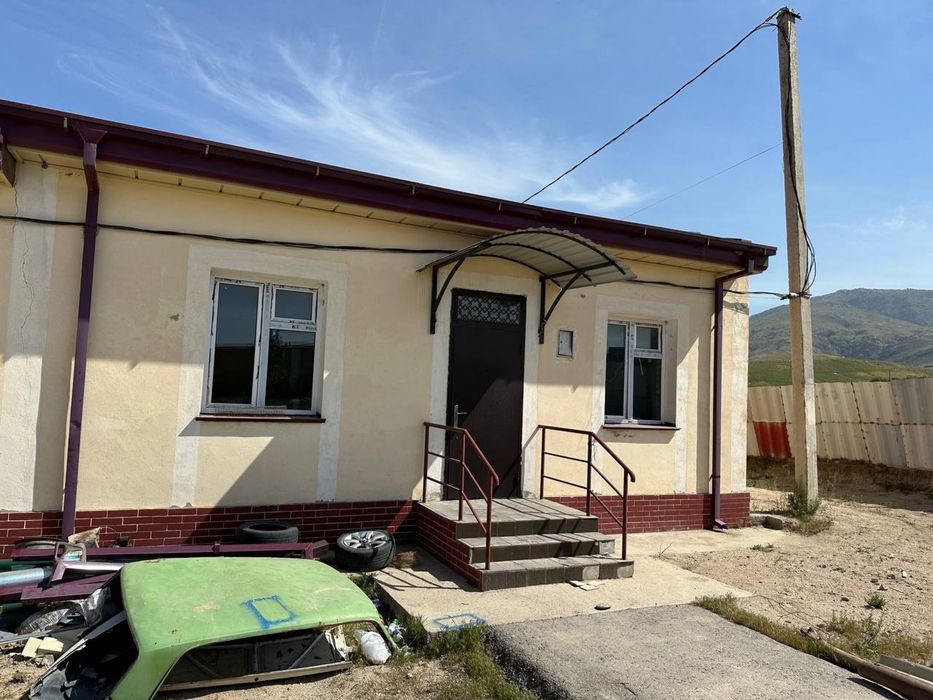 Коттедж  сотилади коробка холатда