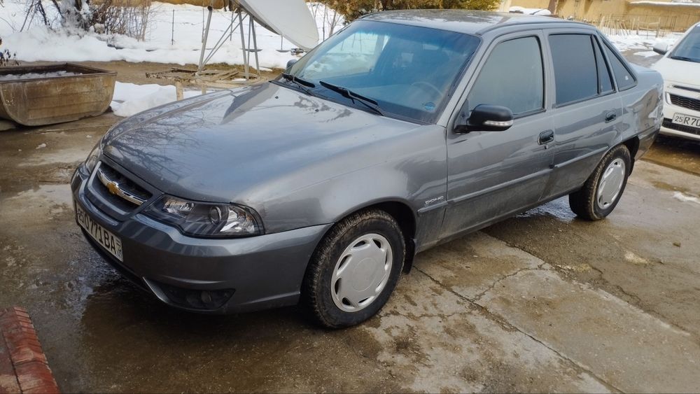 Nexia 2 1.6 srochna sotiladi