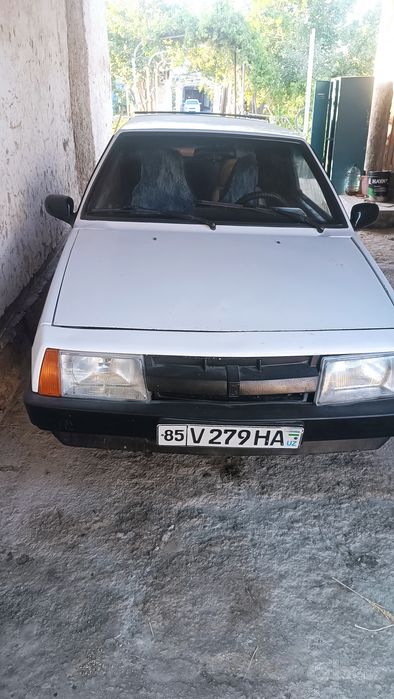 Samara 2108sotiladi holati zur mator moy yemaydi balonlari yangi