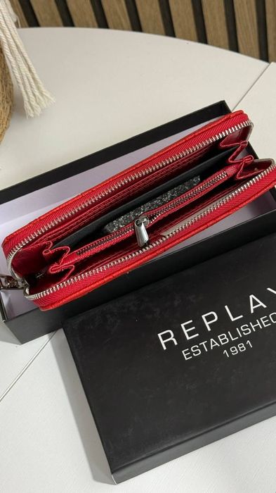 Portofelele pentru damă