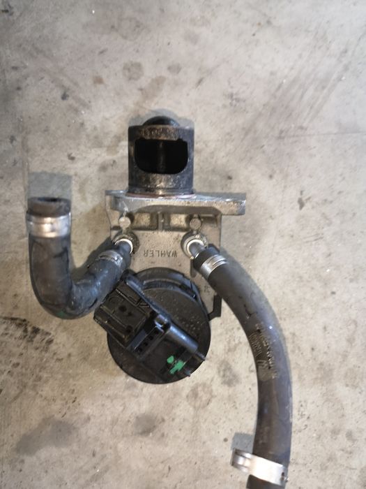 Egr racitor gaze 3.0 bmw x5 x6 e70 e71 2012 pe original