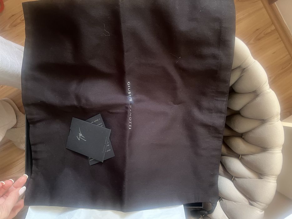 Ghete Giuseppe Zanotti 37