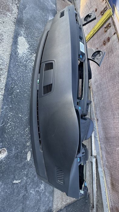 Табло с поставка за чаши BMW e90 e91