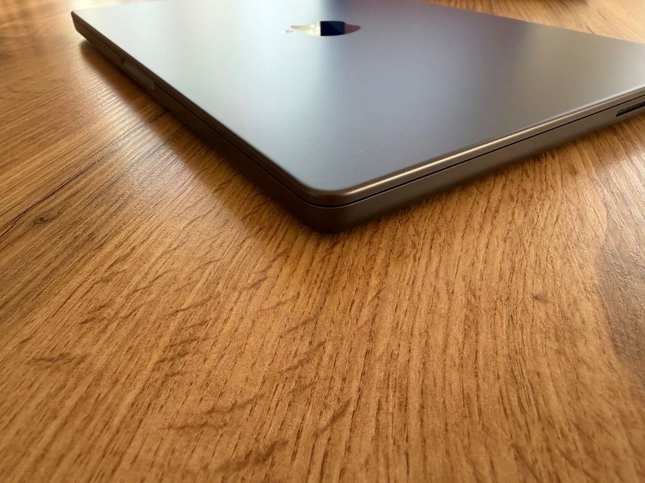 MacBook Pro 14" M4 MAX 14-CPU, 32-GPU, 36GB RAM, 1TB SSD В ГАРАНЦИЯ