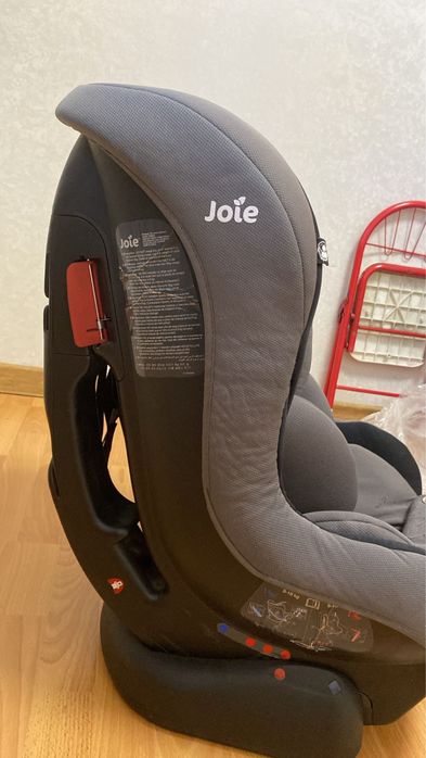 Продам автокресло Joie