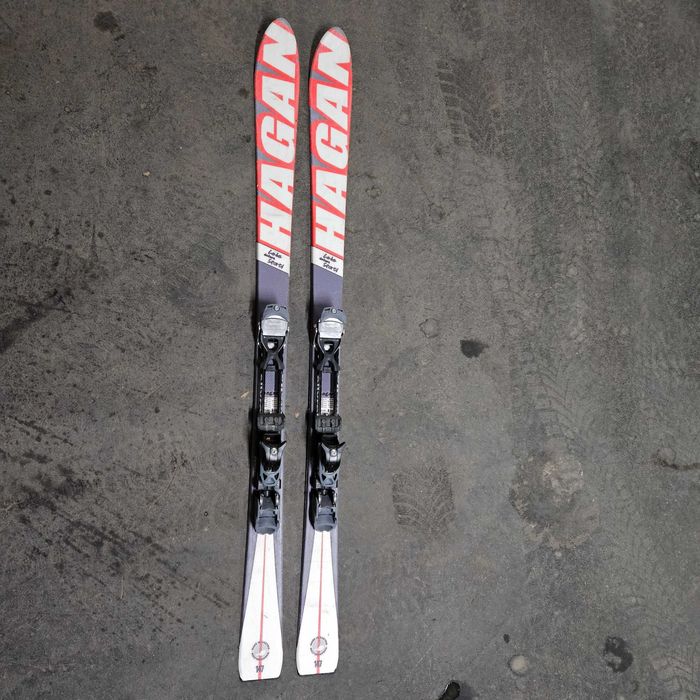 Продавам туринг ски за пантене с автомати за 90лв или 45 Евро