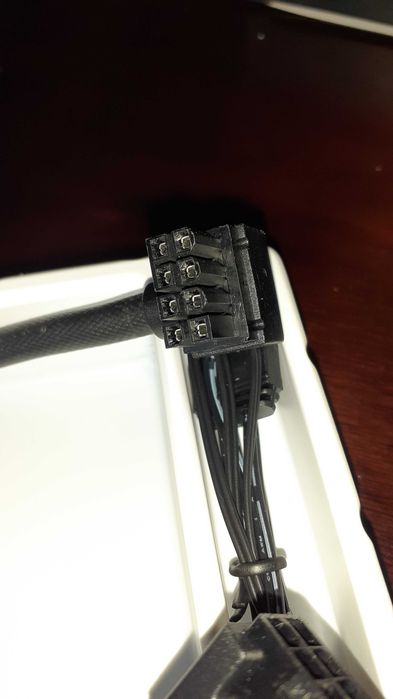 Захранващ 8PIN GPU Extension ARGB 90 градуса за GIGABYTE Radeon RX 9070 XT GAMING - 3 броя