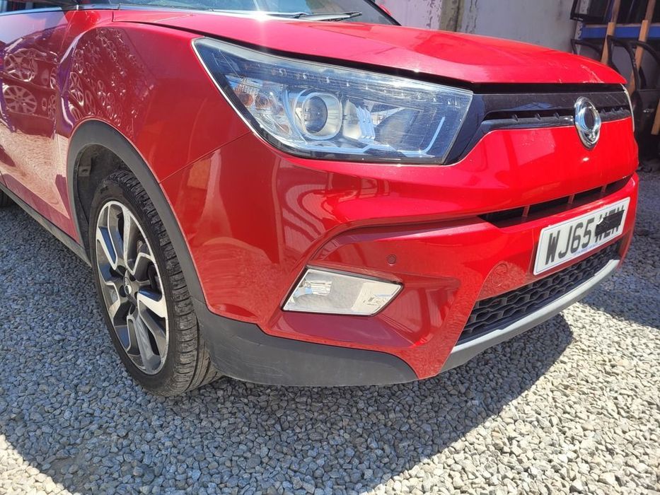 Bara fata SsangYong Tivoli 2015 - 2019 Flaming Red Pear RAM (1290) Diesel model fara ...