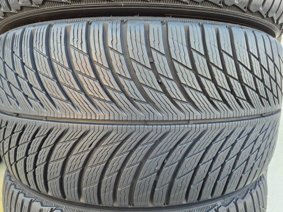 4 Anvelope de IARNA - 245/40/18 97V XL - Michelin Pilot Alpin 5 - CA UNELE NOI - DOT 2324 !