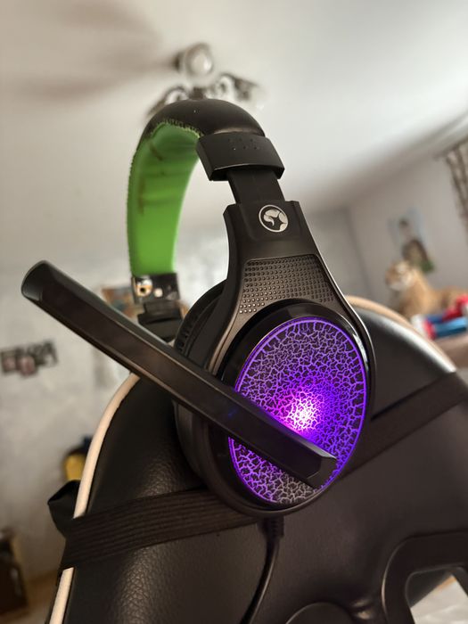 vand casti pentru pc/ps4,5/xbox noi