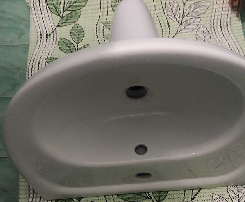 Мивка с конзола за баня