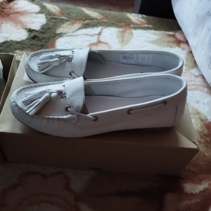 Продам кожаные балетки