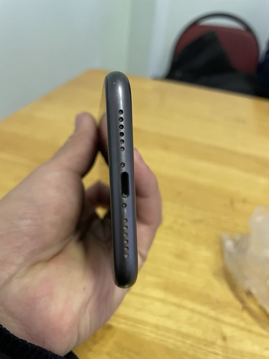 Айфон 11 128гб идеал