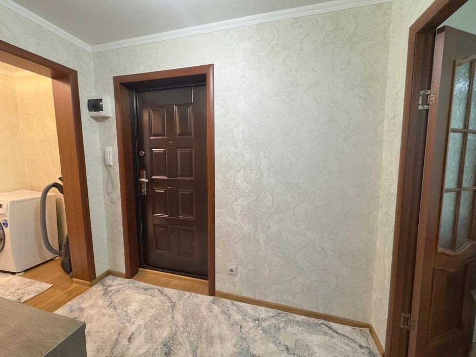 Продажа УЛУЧШЕННОЙ 2 комн. кв. - мкр. ВОСТОК 3, дом 13