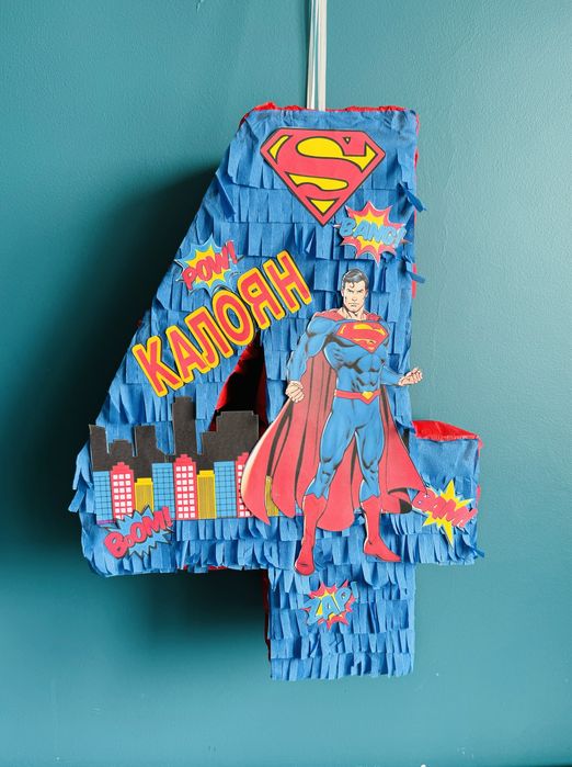 Супермен пинята Superman