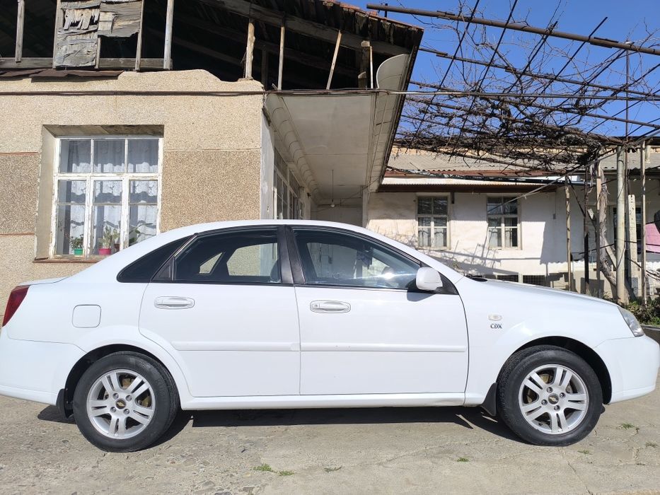 Lasetti 1.8 chevrolet