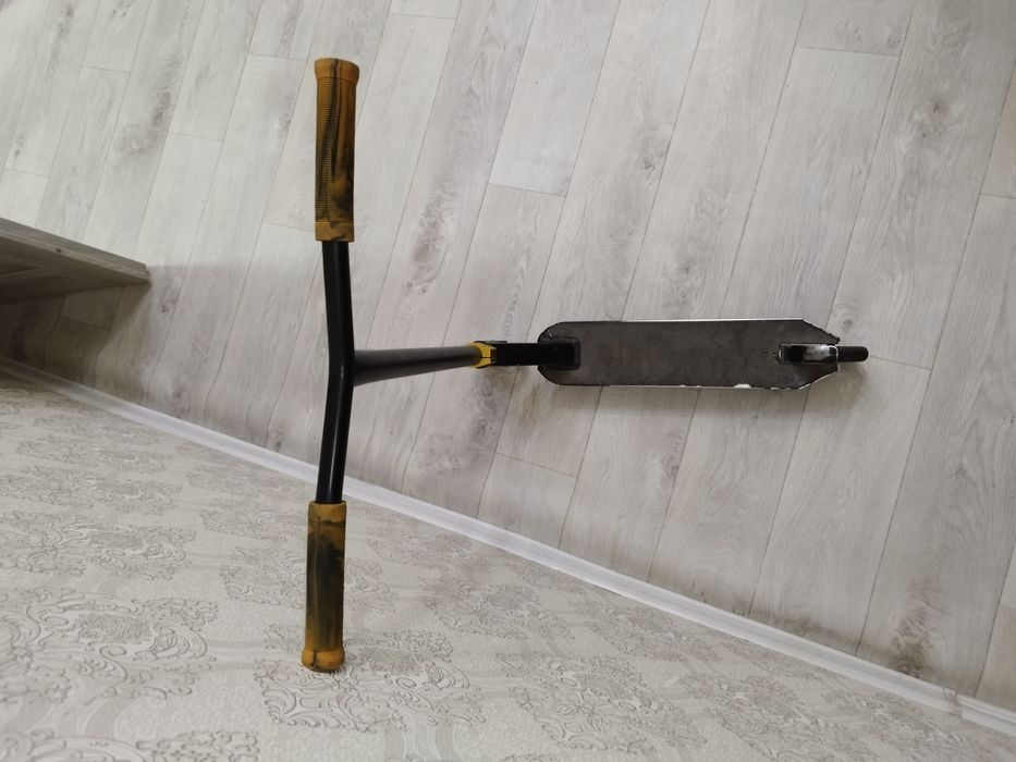 Трюковой самокат б/у