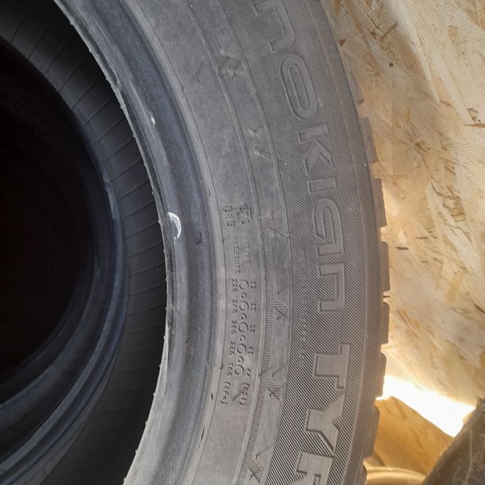 Продам комплект резины